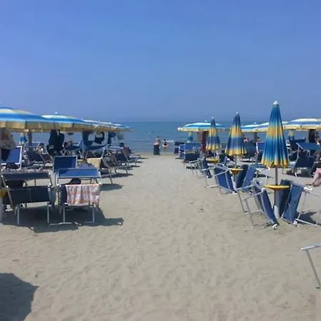 Ylli I Detit Szálloda 4*