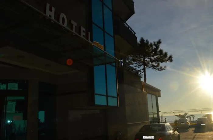 Hotel Ylli I Detit 4*