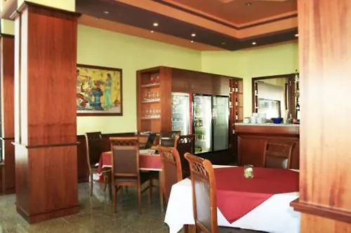 Ylli I Detit Hotel 4*