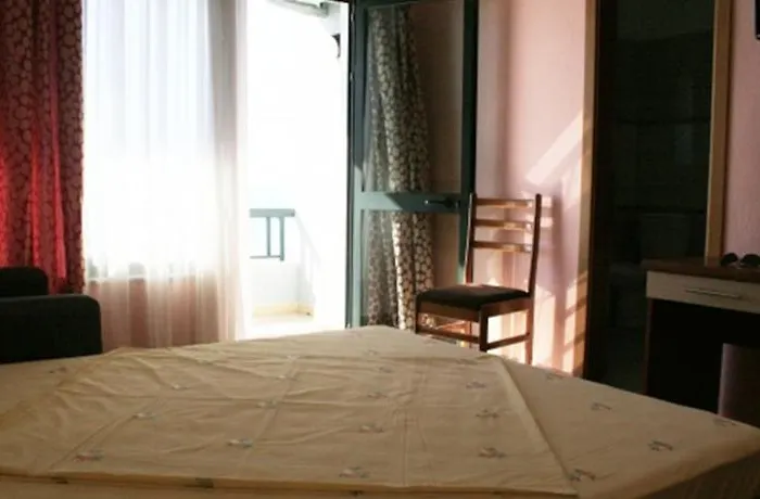 Ylli I Detit 4* Дуррес