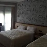 Hotel Ylli I Detit