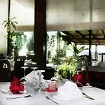 Ylli I Detit Hotel 4*