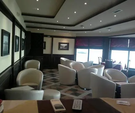 Ylli I Detit Hotel 4*