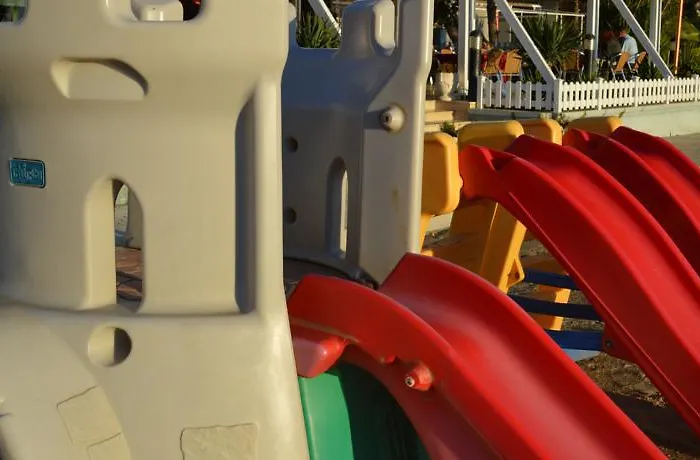 Ylli I Detit 4* Dıraç