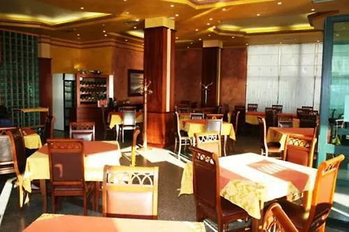 Ylli I Detit Otel Dıraç